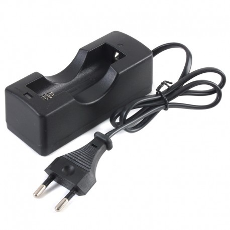 Cargador de 1 Baterias de Litio 18650 3.7V Salida: 4.2VDC 600 a 1000mA